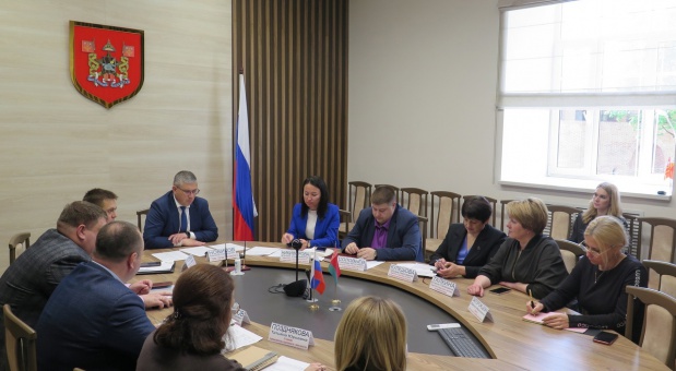 Александр Новиков провел видеоконференцию с председателем Витебского городского исполнительного комитета